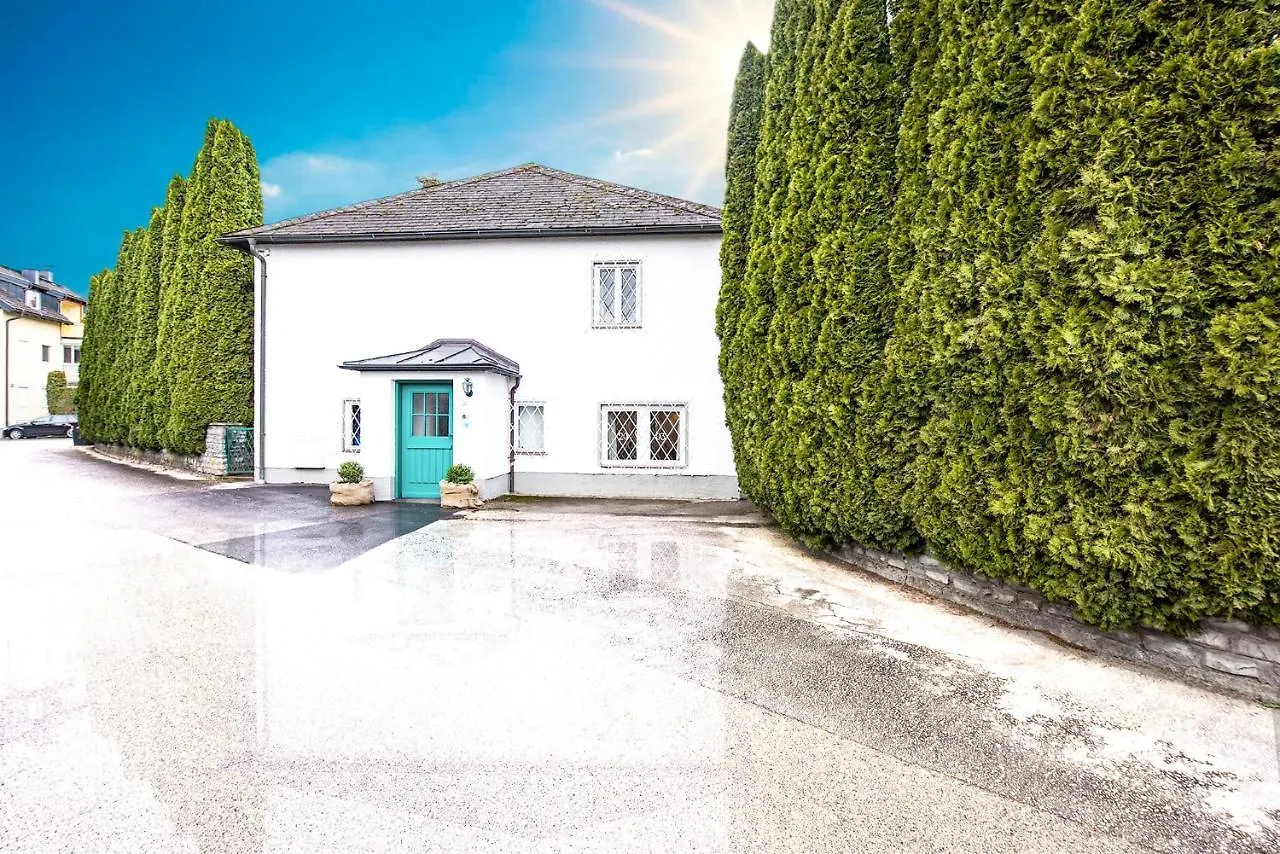 Townhouse Riva, Prime Location In The City Of Salzburg, 1000M2 Backyard Villa