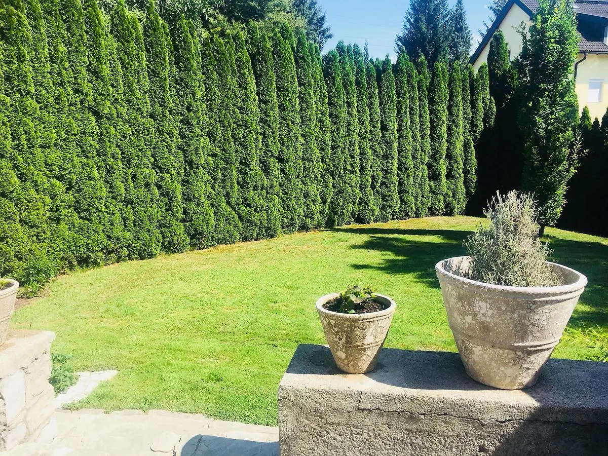 Townhouse Riva, Prime Location In The City Of Salzburg, 1000M2 Backyard Villa  Salzburg